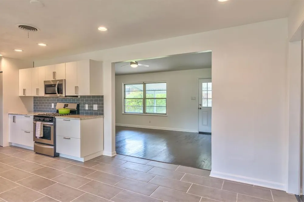 8107 Lazy Lane Austin, TX 78757