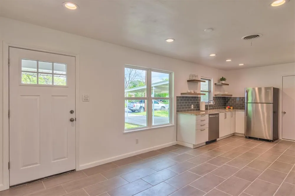 8107 Lazy Lane Austin, TX 78757