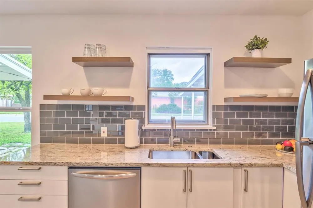 8107 Lazy Lane Austin, TX 78757
