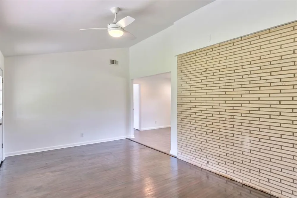 8107 Lazy Lane Austin, TX 78757