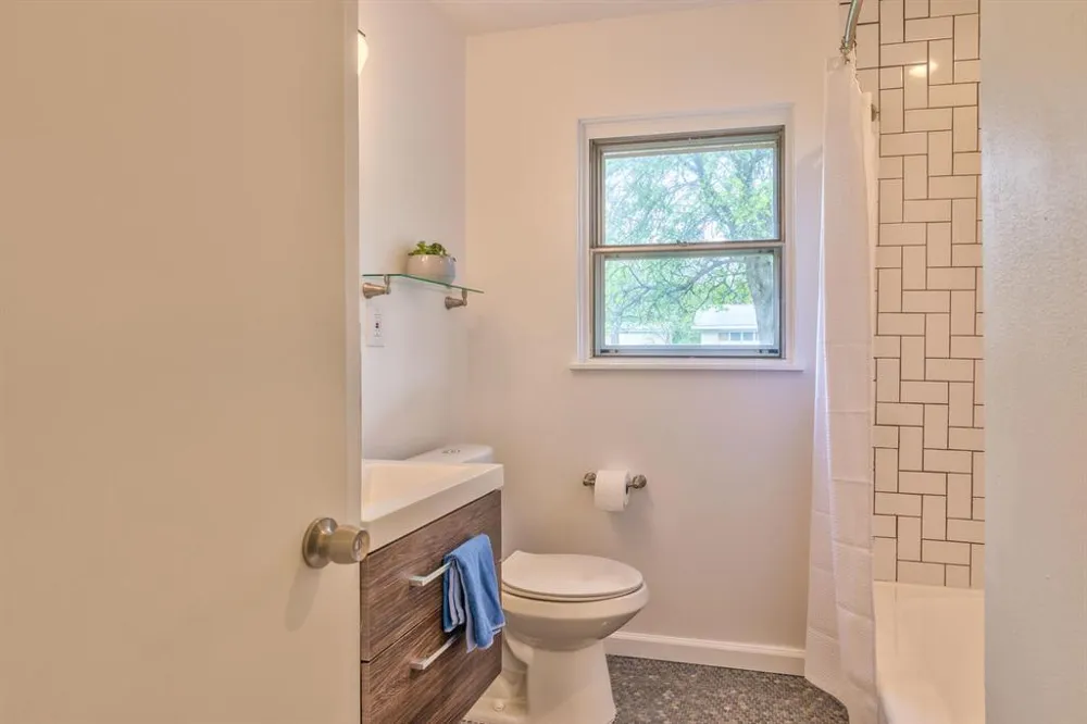 8107 Lazy Lane Austin, TX 78757