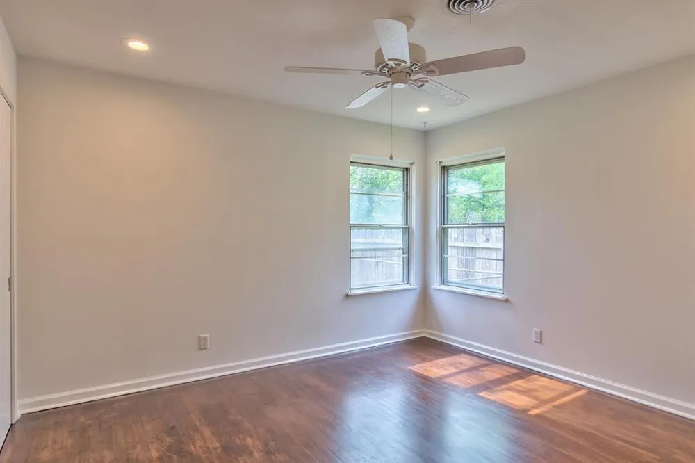 8107 Lazy Lane Austin, TX 78757