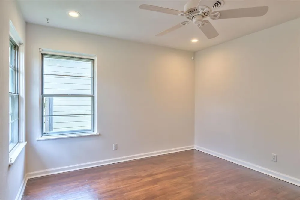 8107 Lazy Lane Austin, TX 78757