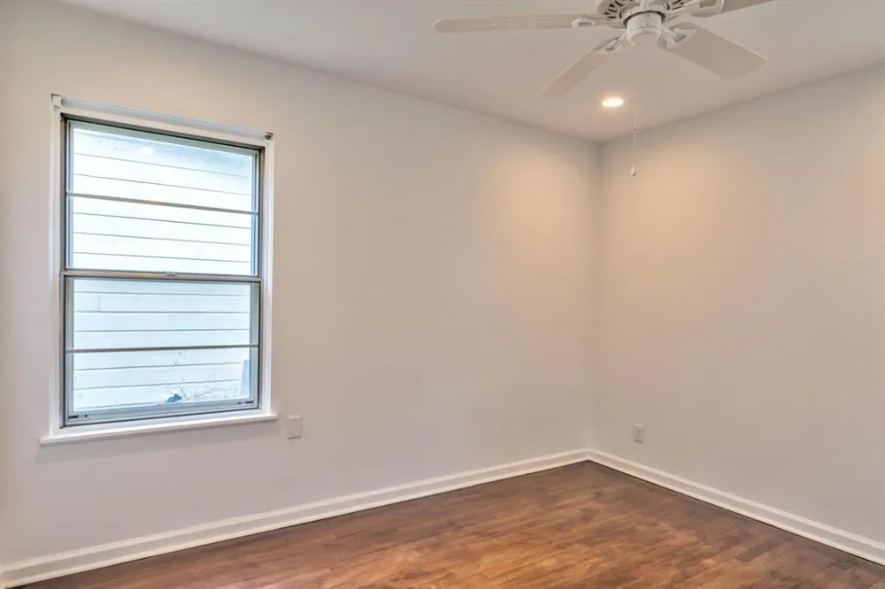 8107 Lazy Lane Austin, TX 78757