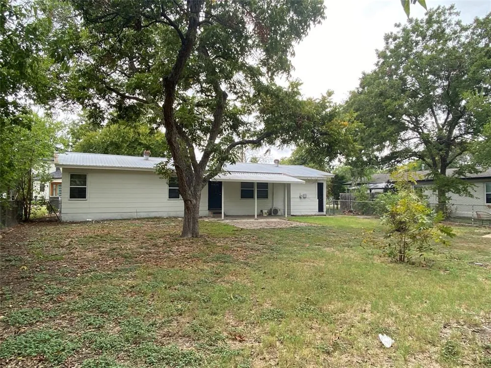 8107 Lazy Lane Austin, TX 78757