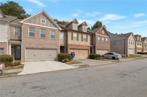 3275 Clear View Drive