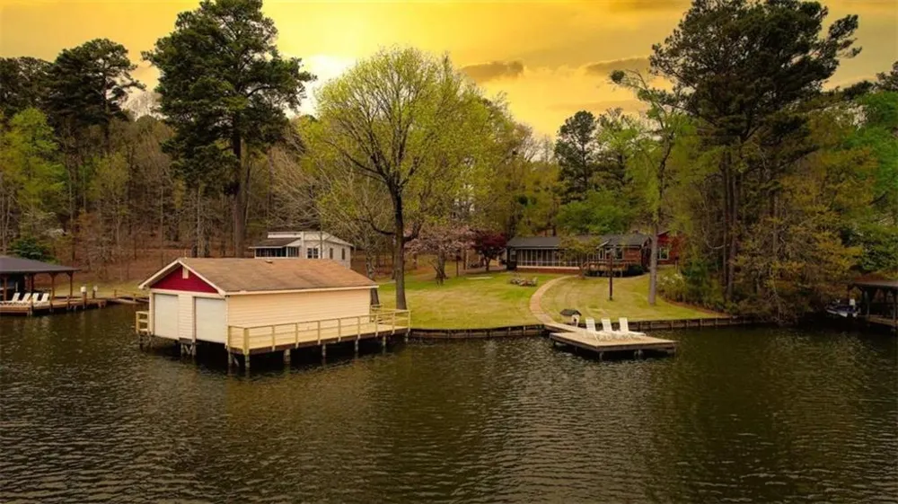 1665 County Line Ext Mansfield, GA 30055