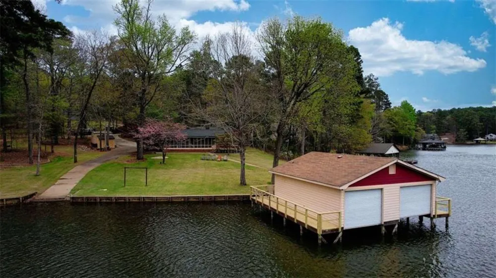 1665 County Line Ext Mansfield, GA 30055