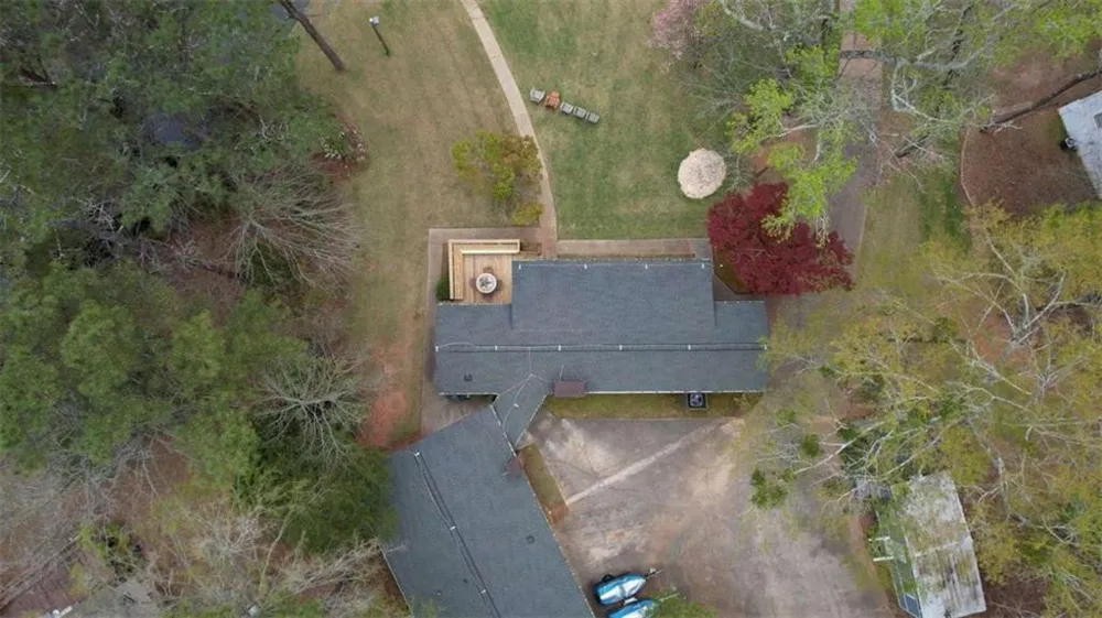 1665 County Line Ext Mansfield, GA 30055