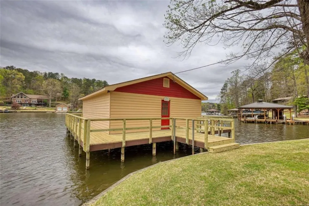 1665 County Line Ext Mansfield, GA 30055