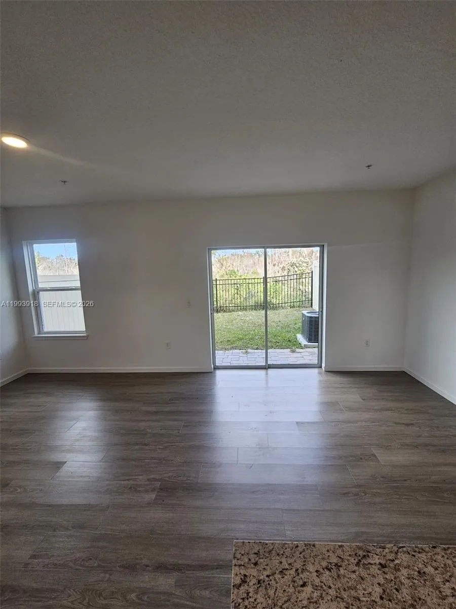 1201 SOUTHSTATION PL #101 Orlando, FL 32809