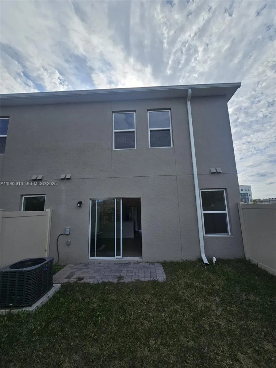 1201 SOUTHSTATION PL #101 Orlando, FL 32809