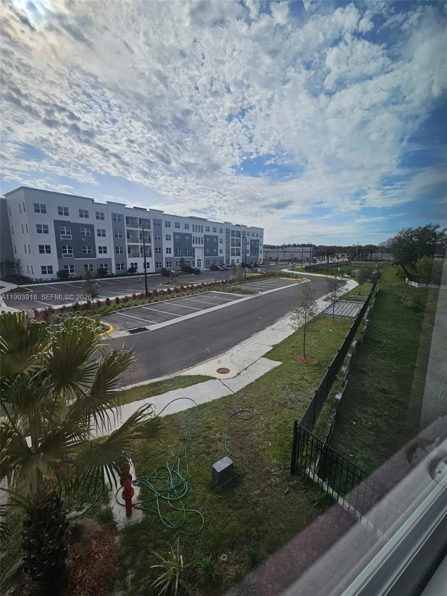 1201 SOUTHSTATION PL #101 Orlando, FL 32809