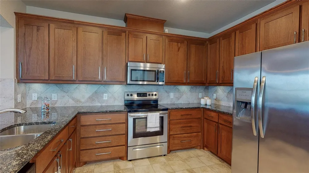 2556 Sarah Lane Lewisville, TX 75056