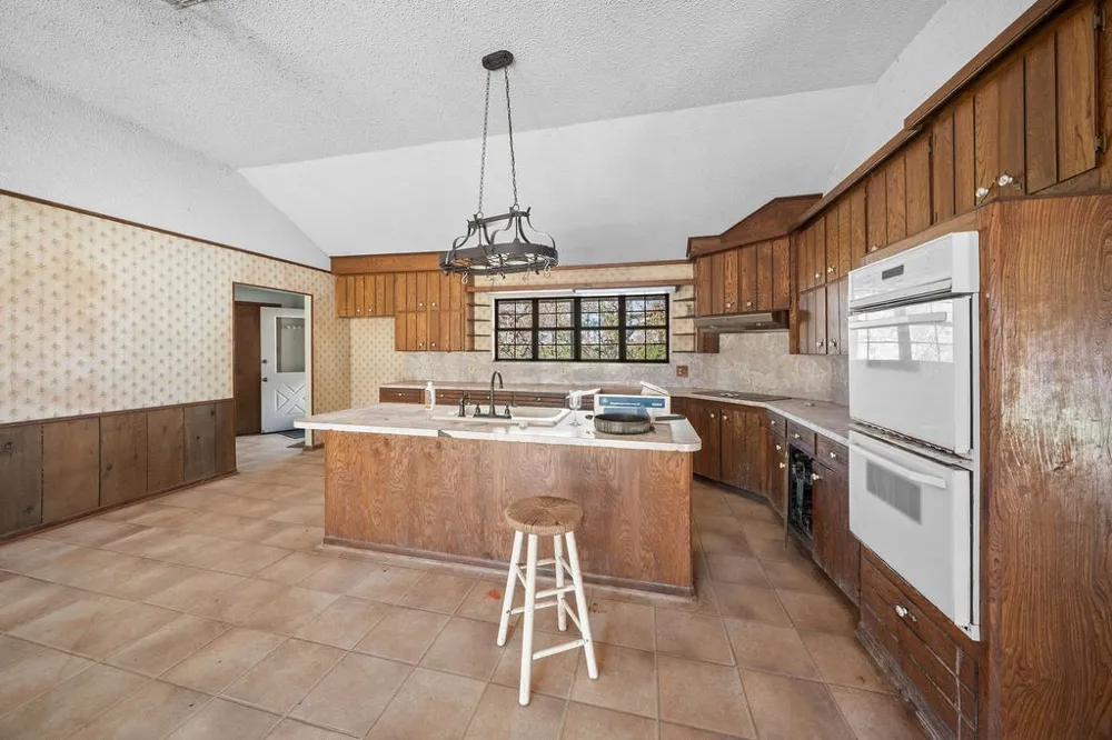 11340 Fm 315 Palestine, TX 75803