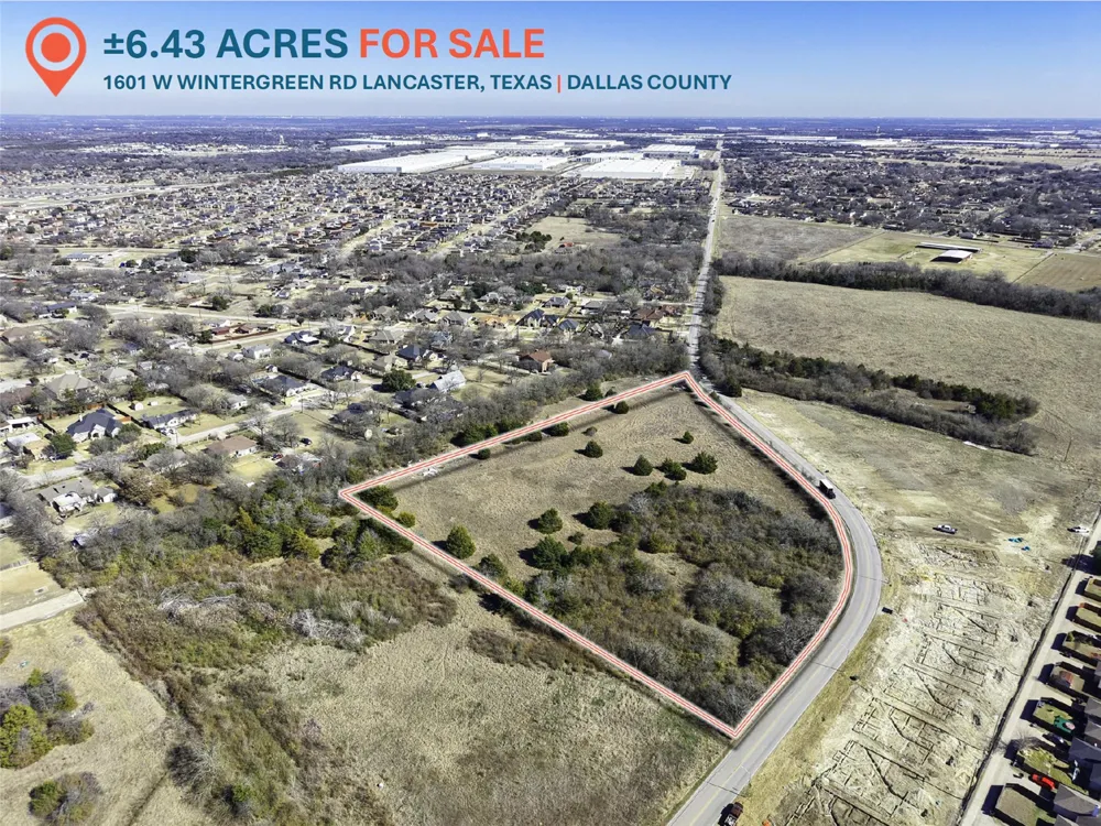1601 WINTERGREEN Lancaster, TX 75134