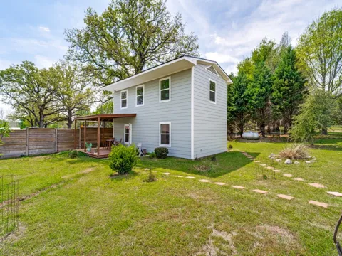 7904 River Run