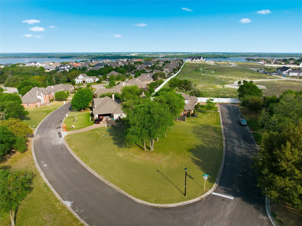 1 Covington Drive Woodway, TX 76712
