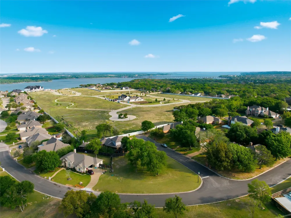 1 Covington Drive Woodway, TX 76712