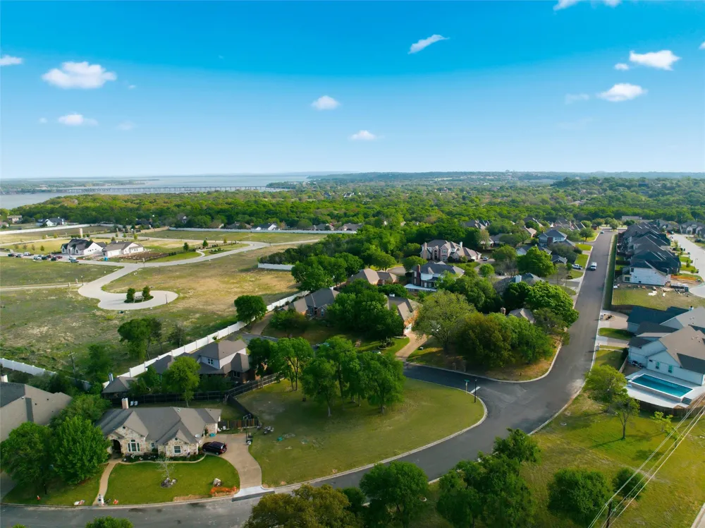 1 Covington Drive Woodway, TX 76712