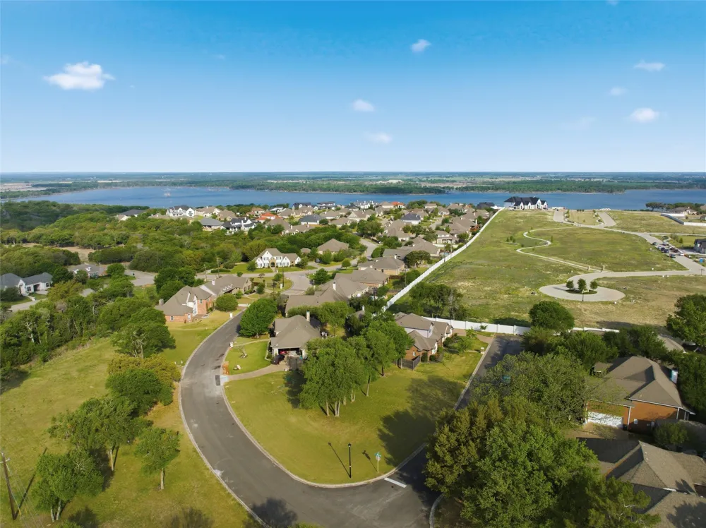 1 Covington Drive Woodway, TX 76712