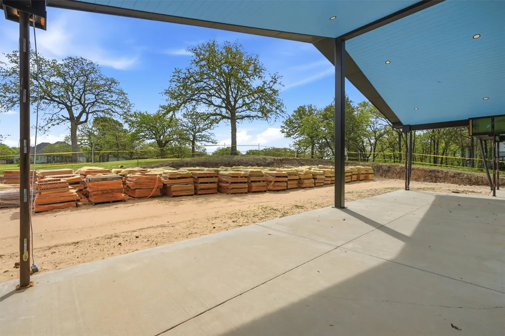 108 Pawnee Trail Lake Kiowa, TX 76240