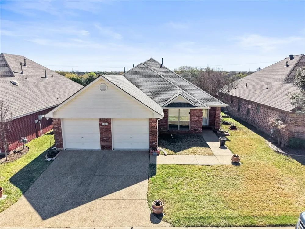 942 Cresthill Drive #20 Cedar Hill, TX 75104