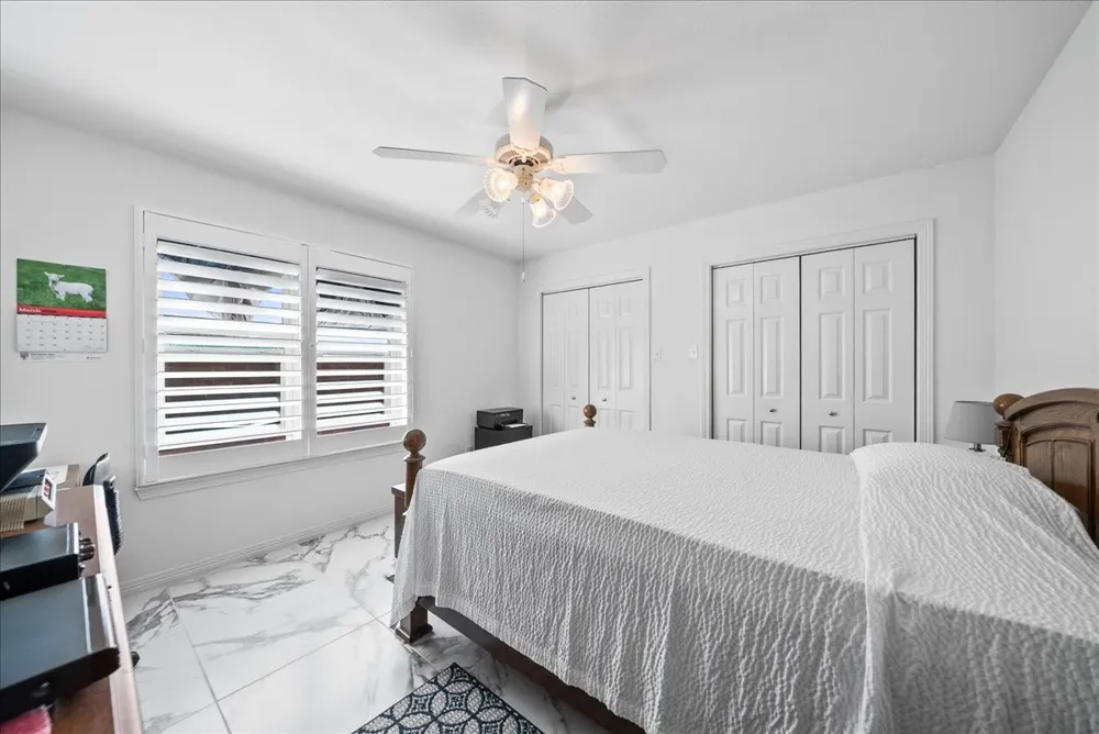 942 Cresthill Drive #20 Cedar Hill, TX 75104