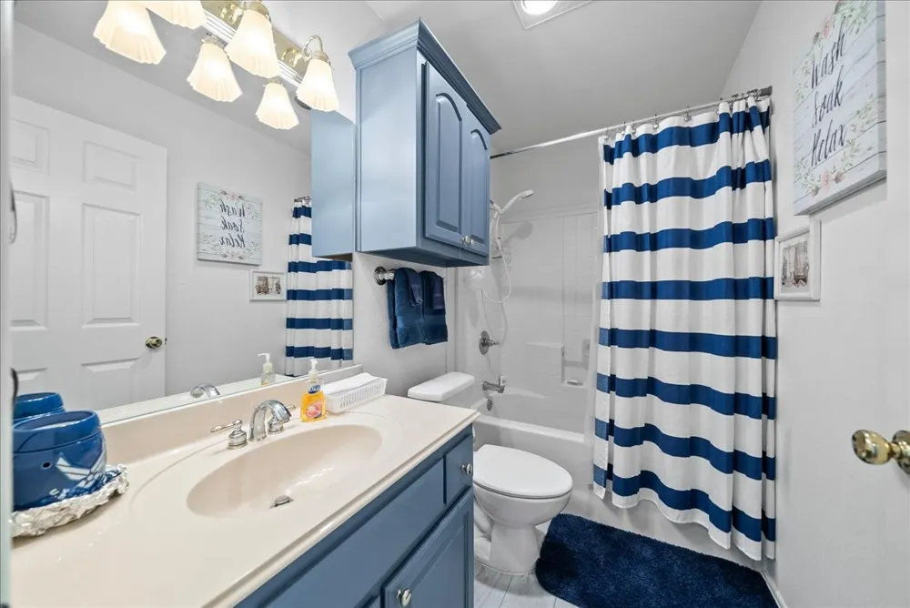 942 Cresthill Drive #20 Cedar Hill, TX 75104