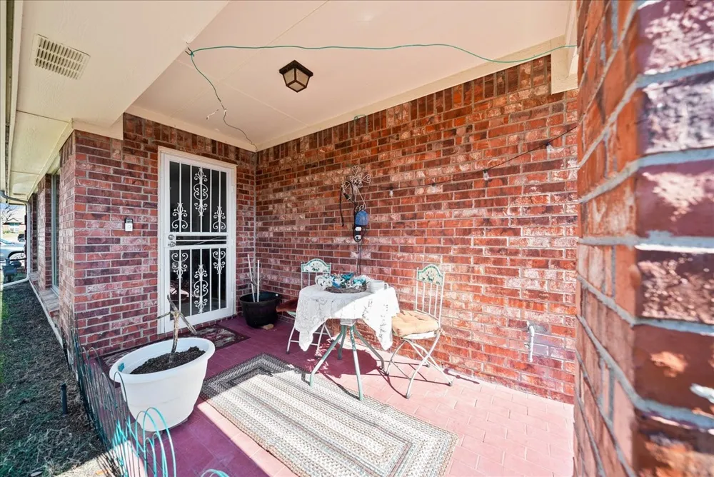 942 Cresthill Drive #20 Cedar Hill, TX 75104