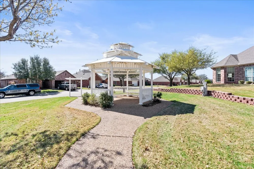 942 Cresthill Drive #20 Cedar Hill, TX 75104