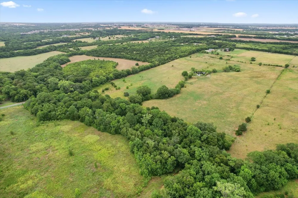 Whitaker Road Van Alstyne, TX 75495
