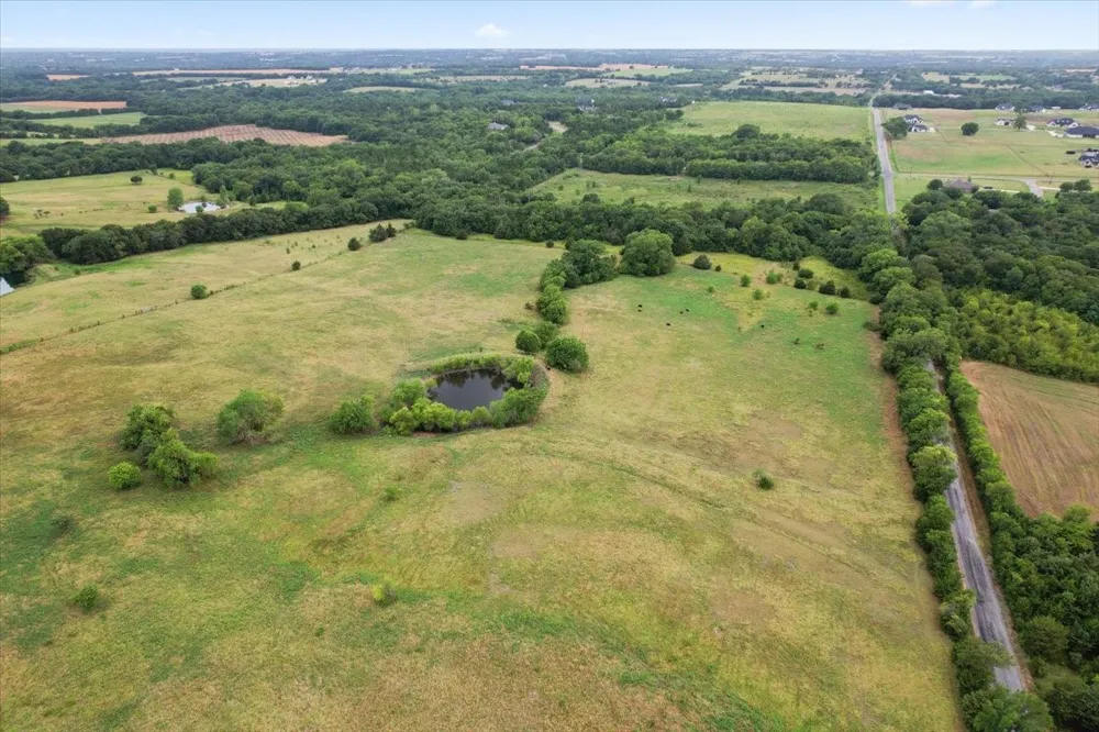 Whitaker Road Van Alstyne, TX 75495