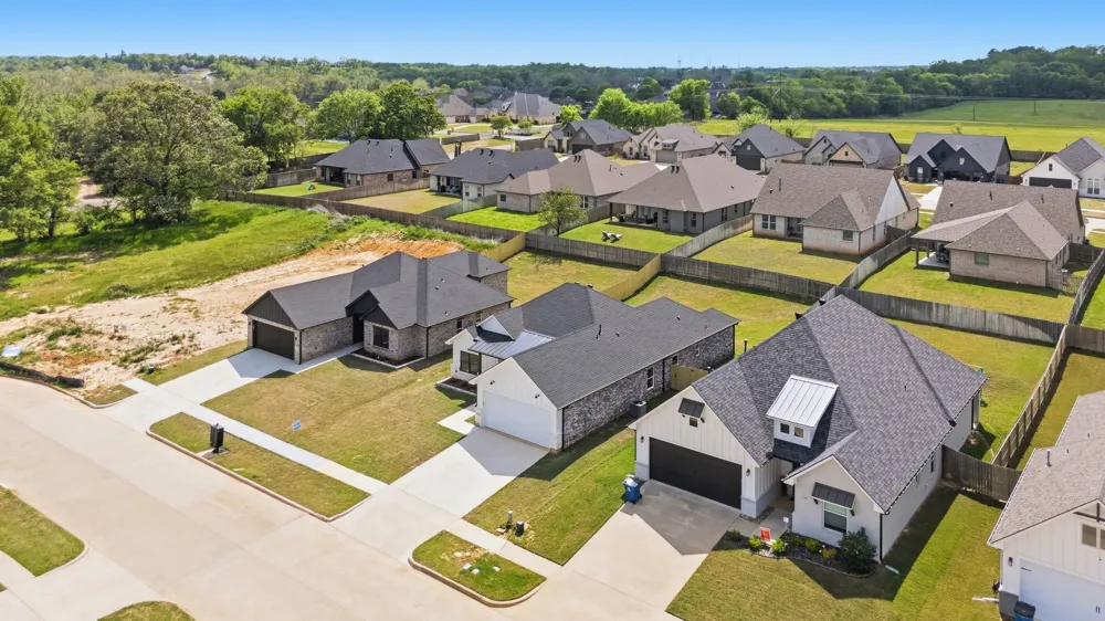 135 Kaul Lane Bullard, TX 75757