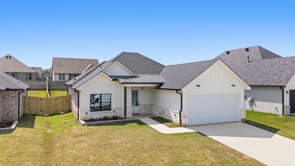 135 Kaul Lane Bullard, TX 75757