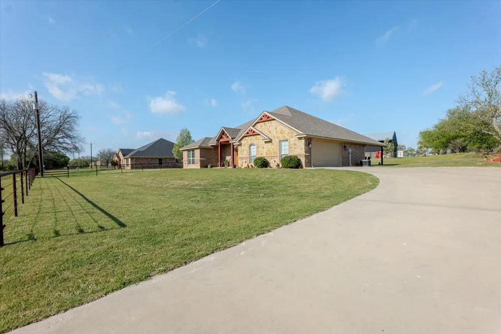 140 Pine Road Poolville, TX 76487