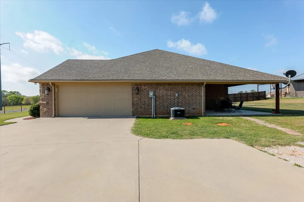 140 Pine Road Poolville, TX 76487