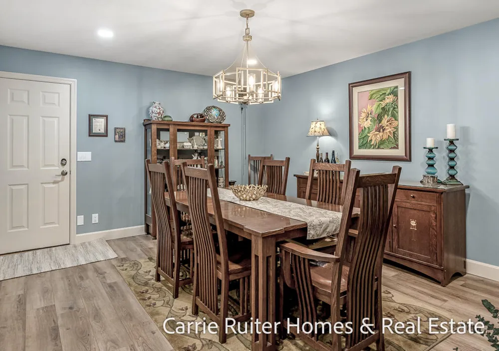 16919 Landing Lane Ferrysburg City, MI 49456