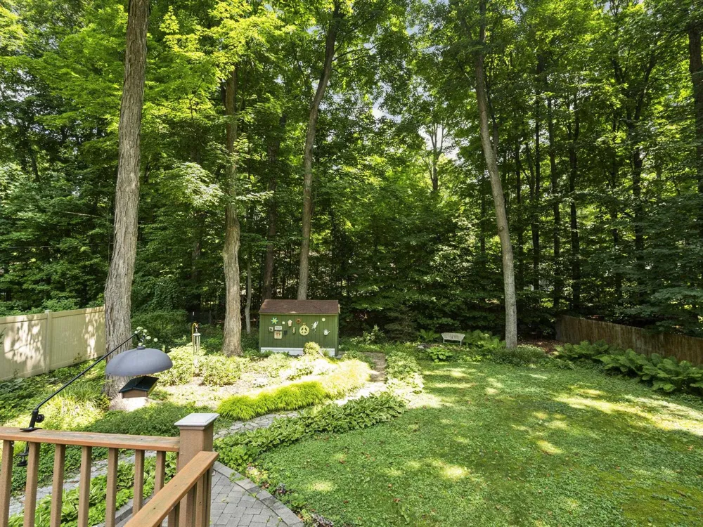 3855 White Birch Drive Green Lake Township, MI 49637