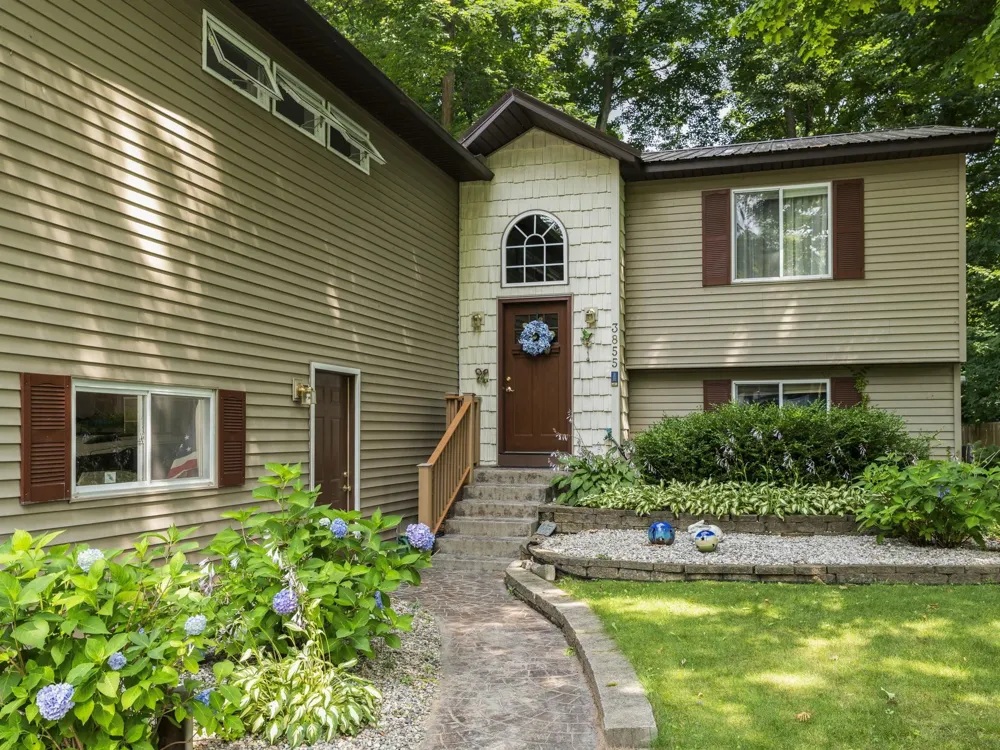 3855 White Birch Drive Green Lake Township, MI 49637