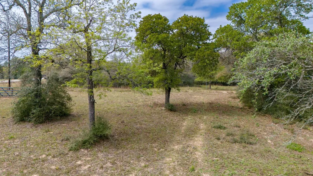 Us Hwy 90a Sheridan, TX 77964