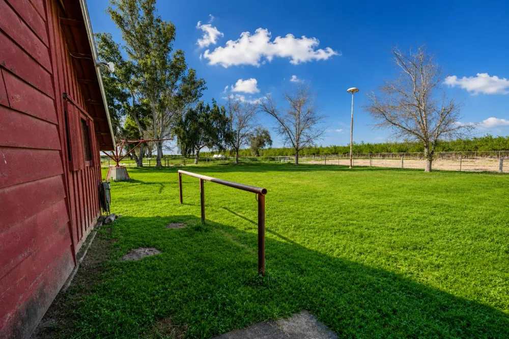 14901 S Highland Ave Selma, CA 93662