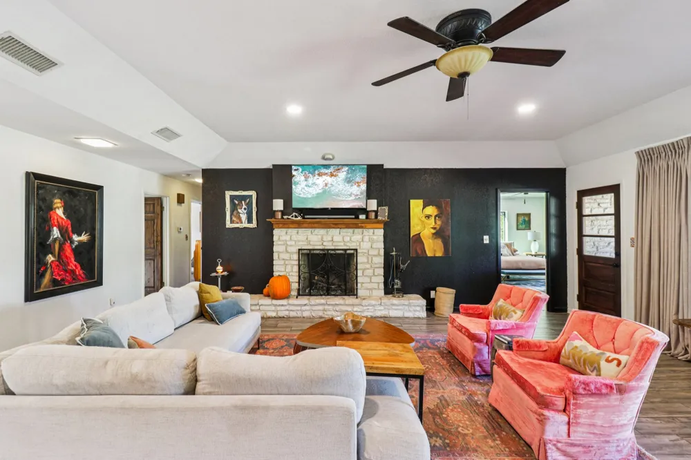 205 Northwood Hills Drive Fredericksburg, TX 78624