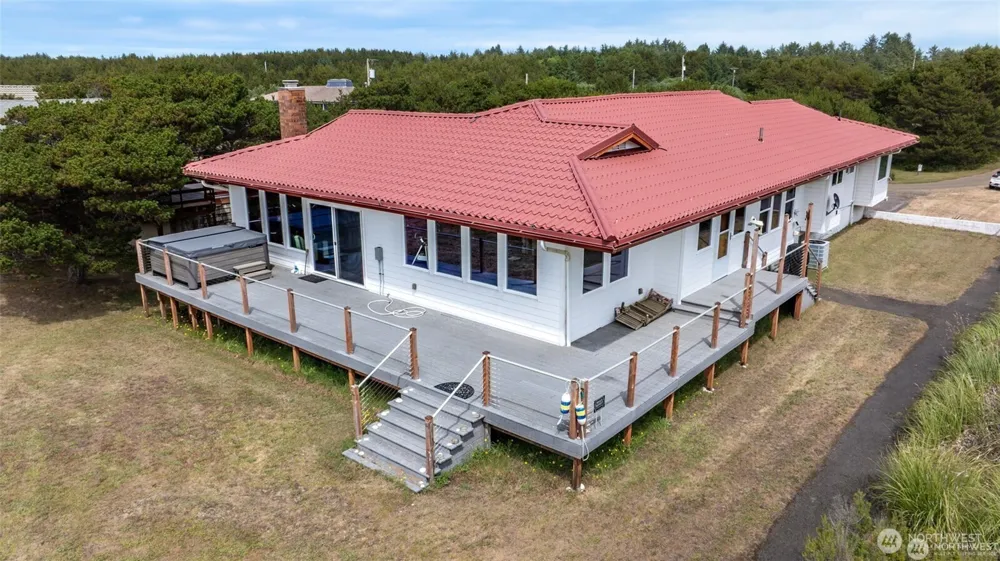 401 Wind Sand Lane W Grayland, WA 98547