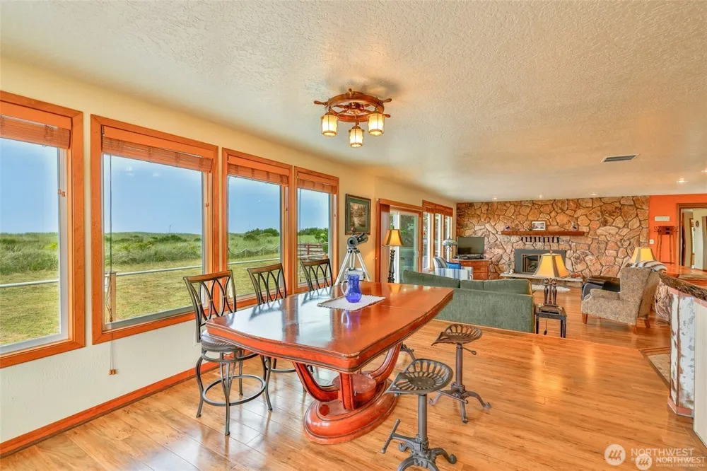 401 Wind Sand Lane W Grayland, WA 98547
