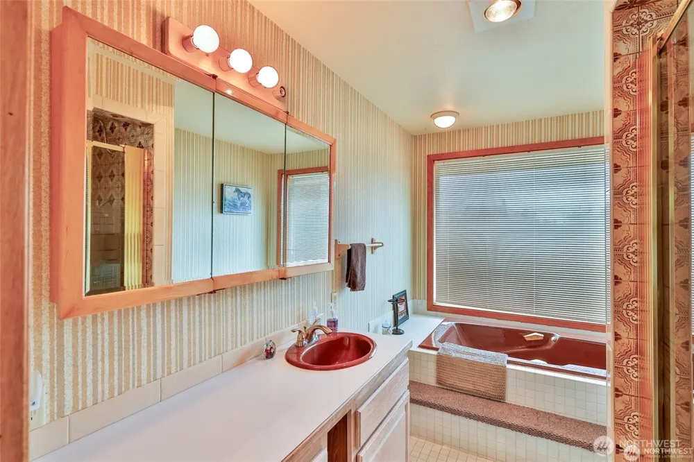 401 Wind Sand Lane W Grayland, WA 98547