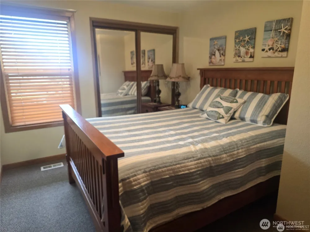 401 Wind Sand Lane W Grayland, WA 98547