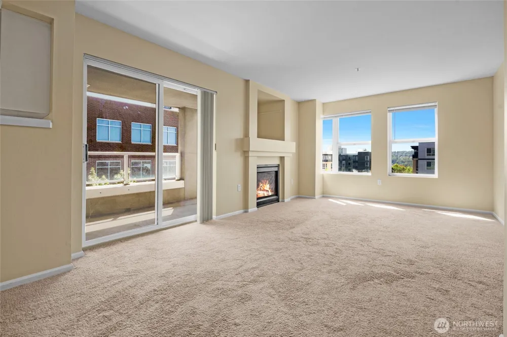 4343 Roosevelt Way NE #401 Seattle, WA 98105