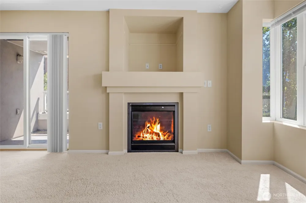 4343 Roosevelt Way NE #401 Seattle, WA 98105
