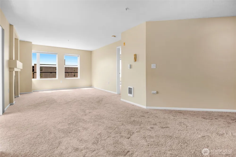 4343 Roosevelt Way NE #401 Seattle, WA 98105